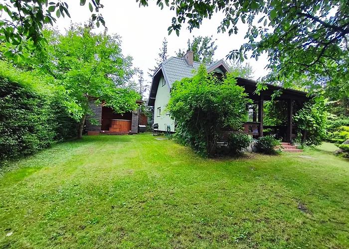 Holiday home Zielony Domek Nowe Guty